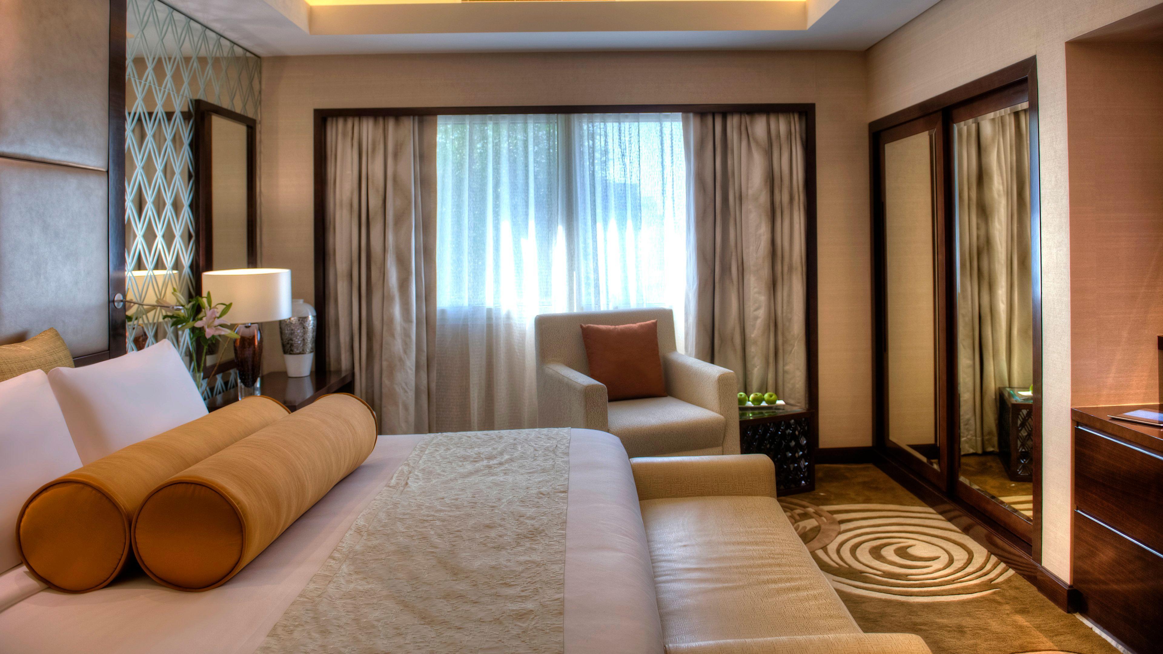 Crowne Plaza Dubai Deira By Ihg Hotel Eksteriør billede A bedroom at the Taj Bengal