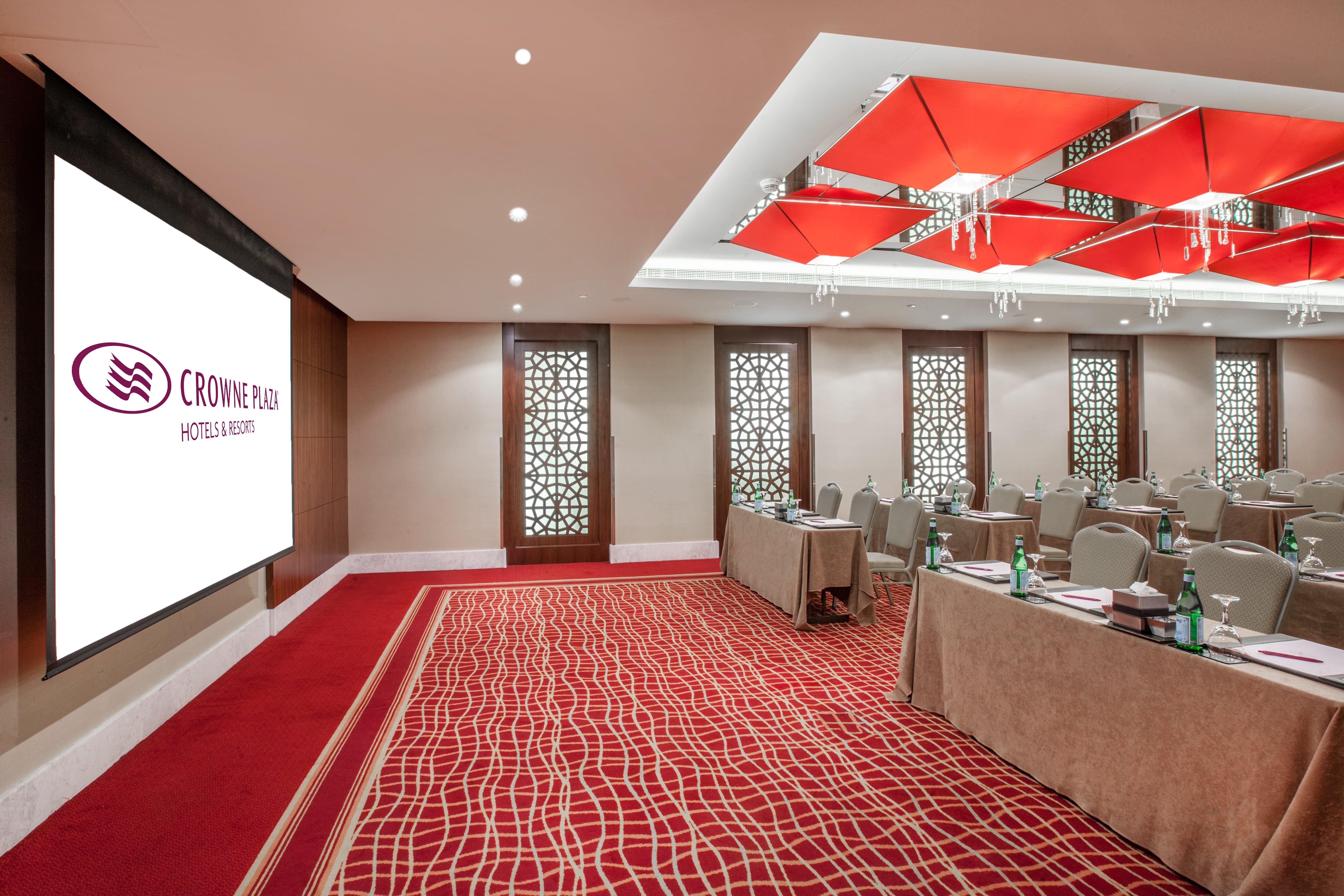 Crowne Plaza Dubai Deira By Ihg Hotel Eksteriør billede Meeting room