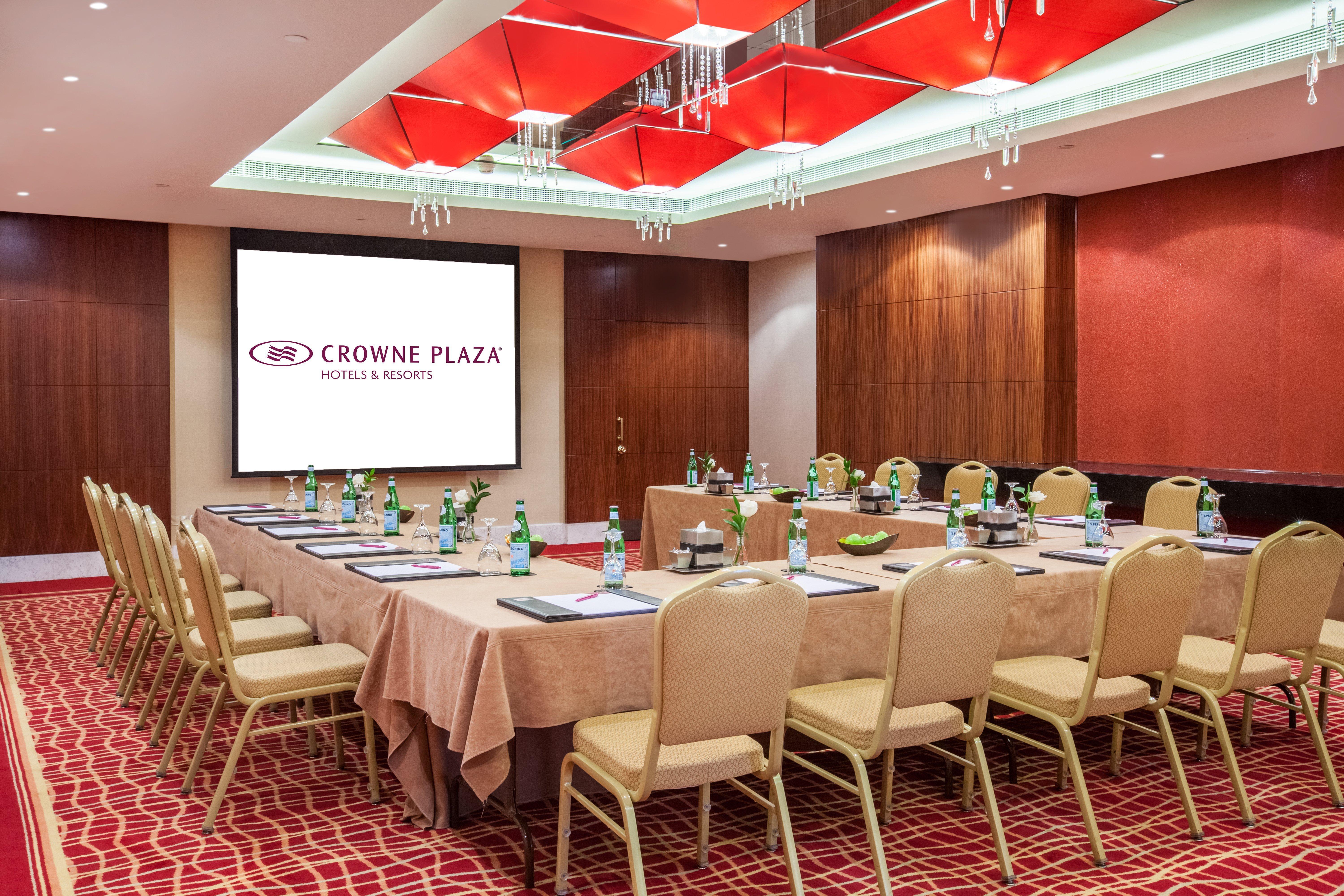 Crowne Plaza Dubai Deira By Ihg Hotel Eksteriør billede Meeting room